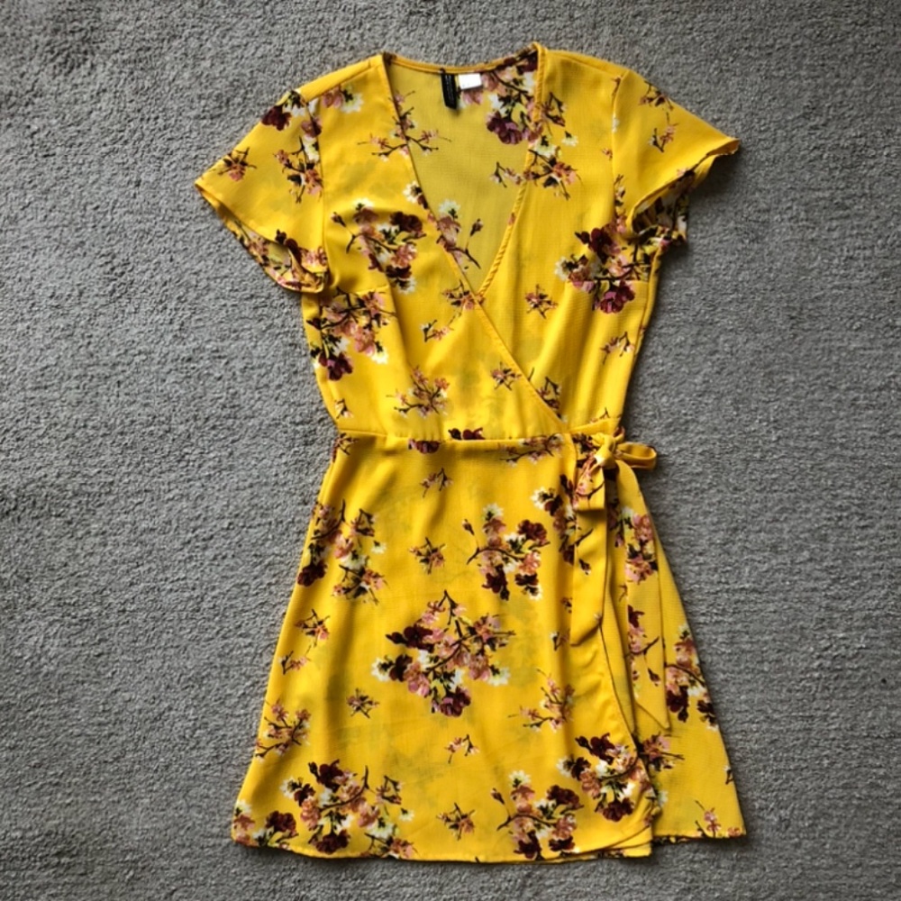 H&M(Divided) wrap dress.